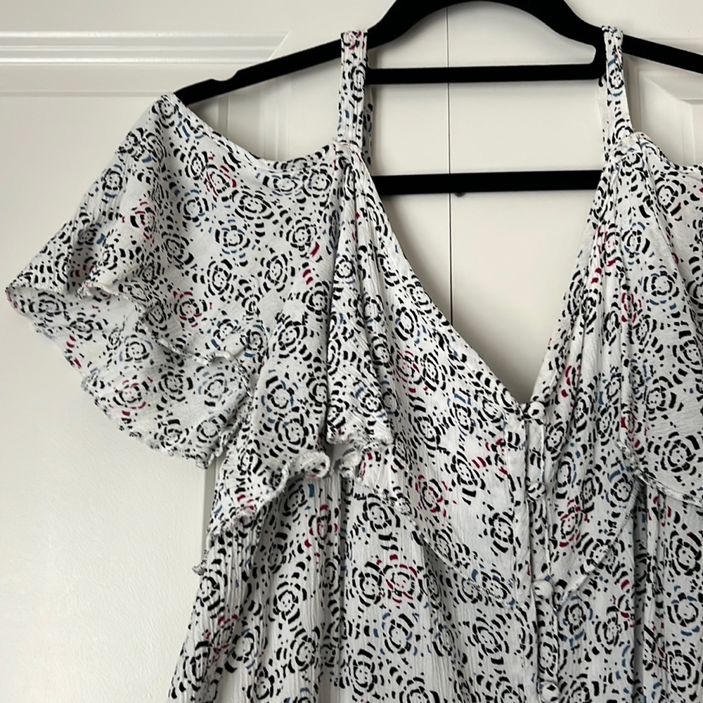 Denver Hayes rayon off the shoulder top